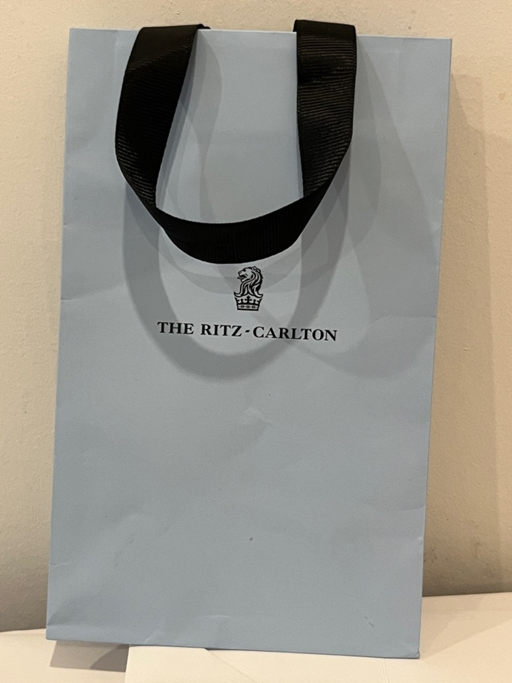 The Ritz-Carlton Light Blue Papet Bag with Black Handles new GWP